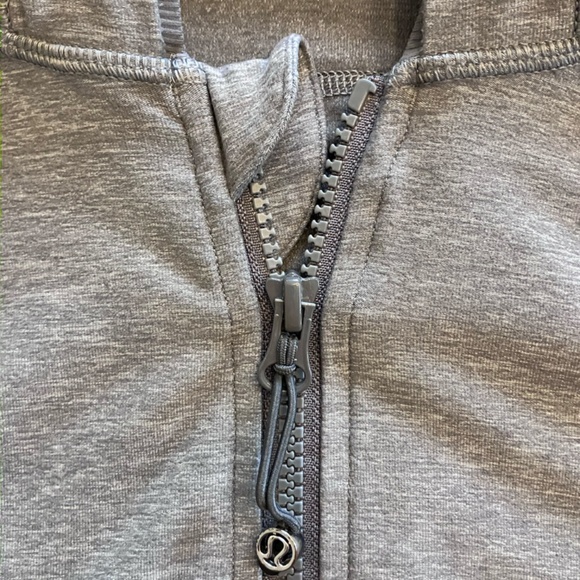 Lululemon Women's Long Grey Athletic Jacket - Picture 3 of 5